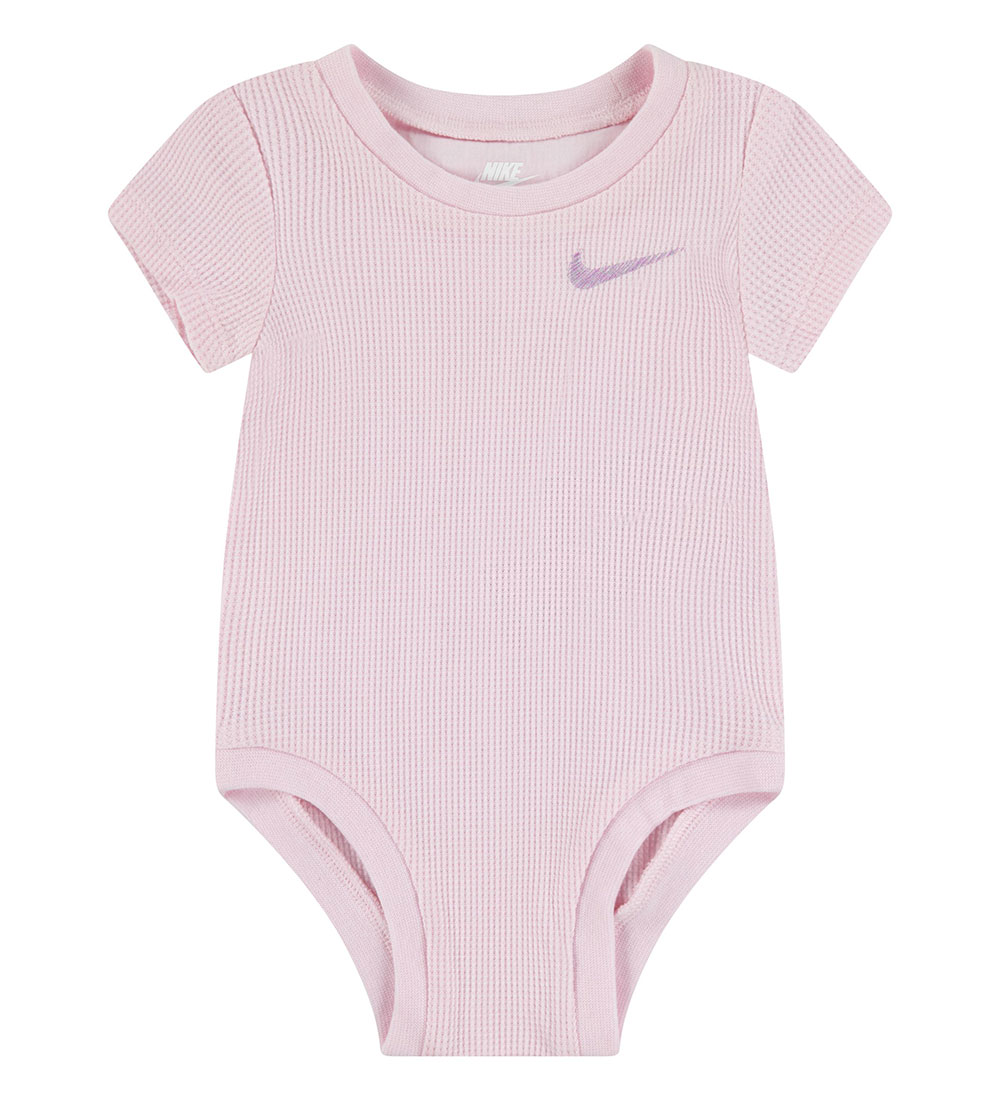 Nike Body k/ä - Pink Schaumstoff - Nike - 6 mt - Body K/Ä Nike Body k/ä - Pink Schaumstoff - Nike - 6 mt - Body K/Ä von Nike
