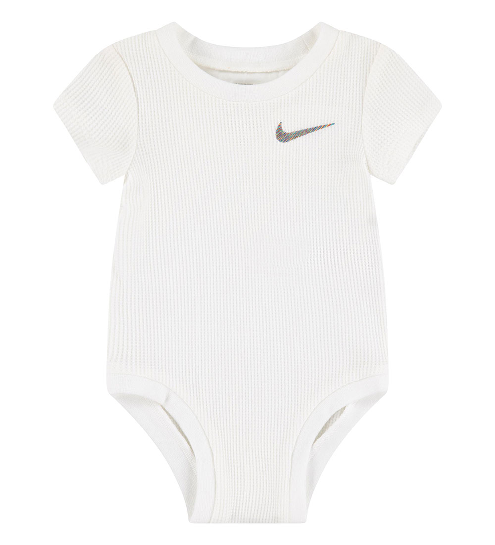 Nike Body k/ä - Segel - Nike - 9 mt - Body K/Ä Nike Body k/ä - Segel - Nike - 9 mt - Body K/Ä von Nike