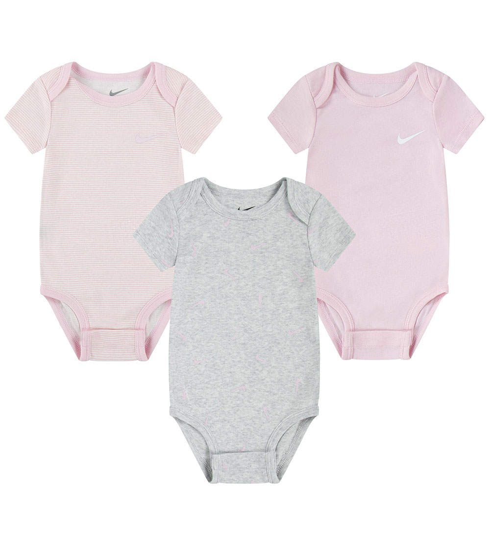 Nike Bodys k/ä - 3er-Pack - Birch Heather - Nike - 3 mt - Body K/Ä Nike Bodys k/ä - 3er-Pack - Birch Heather - Nike - 3 mt - Body K/Ä von Nike