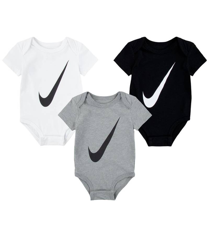 Nike Bodys k/ä - Swoosh - 3er-Pack - Weiß/Grau/Schwarz - Nike - 6-12 mt - Body K/Ä Nike Bodys k/ä - Swoosh - 3er-Pack - Weiß/Grau/Schwarz - Nike - 6-12 mt - Body K/Ä von Nike