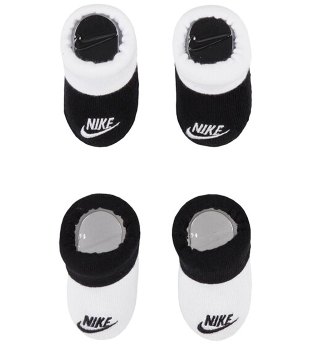 Nike Krabbelschuhe - Futura - 2er-Pack - Schwarz/Weiß - Nike - 0-6 mt - Krabbelschuhe Nike Krabbelschuhe - Futura - 2er-Pack - Schwarz/Weiß - Nike - 0-6 mt - Krabbelschuhe von Nike