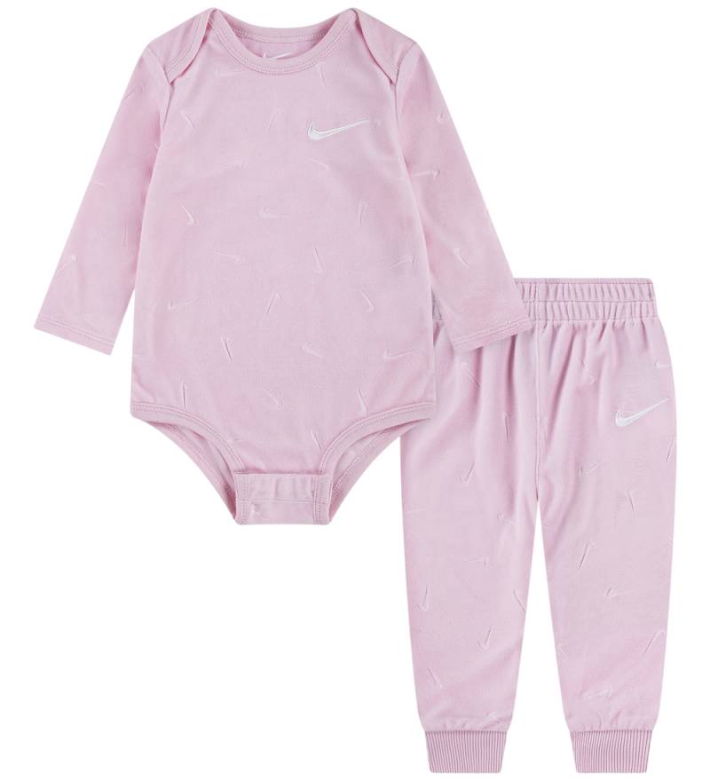 Nike Set Body l/ä/Hosen - Velours - Pink Schaumstoff - Nike - 12 mt - Body L/Ä Nike Set Body l/ä/Hosen - Velours - Pink Schaumstoff - Nike - 12 mt - Body L/Ä von Nike
