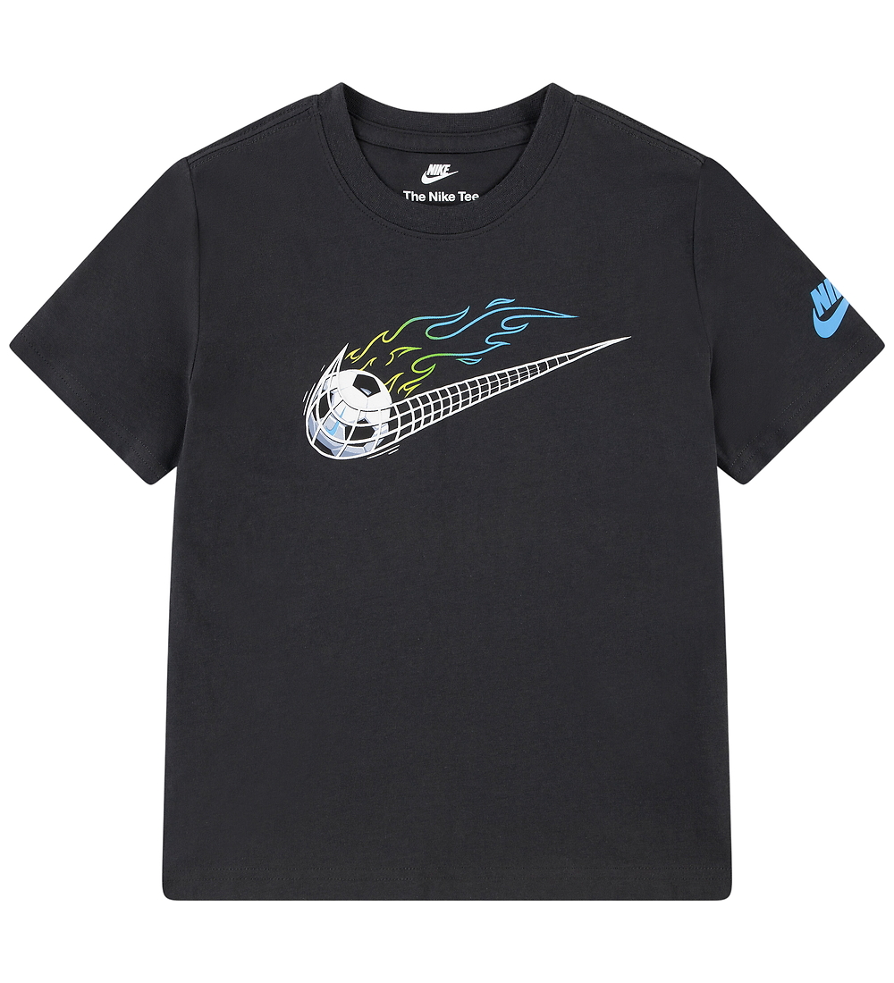 Nike T-Shirt - DK Smoke Grey m. Fußball - Nike - 7 Jahre (122) - T-Shirts von Nike