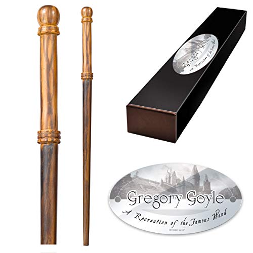 The Noble Collection - Gregory Goyle Character Wand - 14in (36cm) Wizarding World Wand with Name Tag - Harry Potter Film Set Movie Props Wands von The Noble Collection
