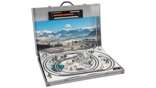 NOCH Fertiggelände | Modellbahnkoffer „Wolkenstein“ | mit Märklin Mini-Club Gleisen für die Spurweite Z | winterliche Modellbahn im Koffer von NOCH