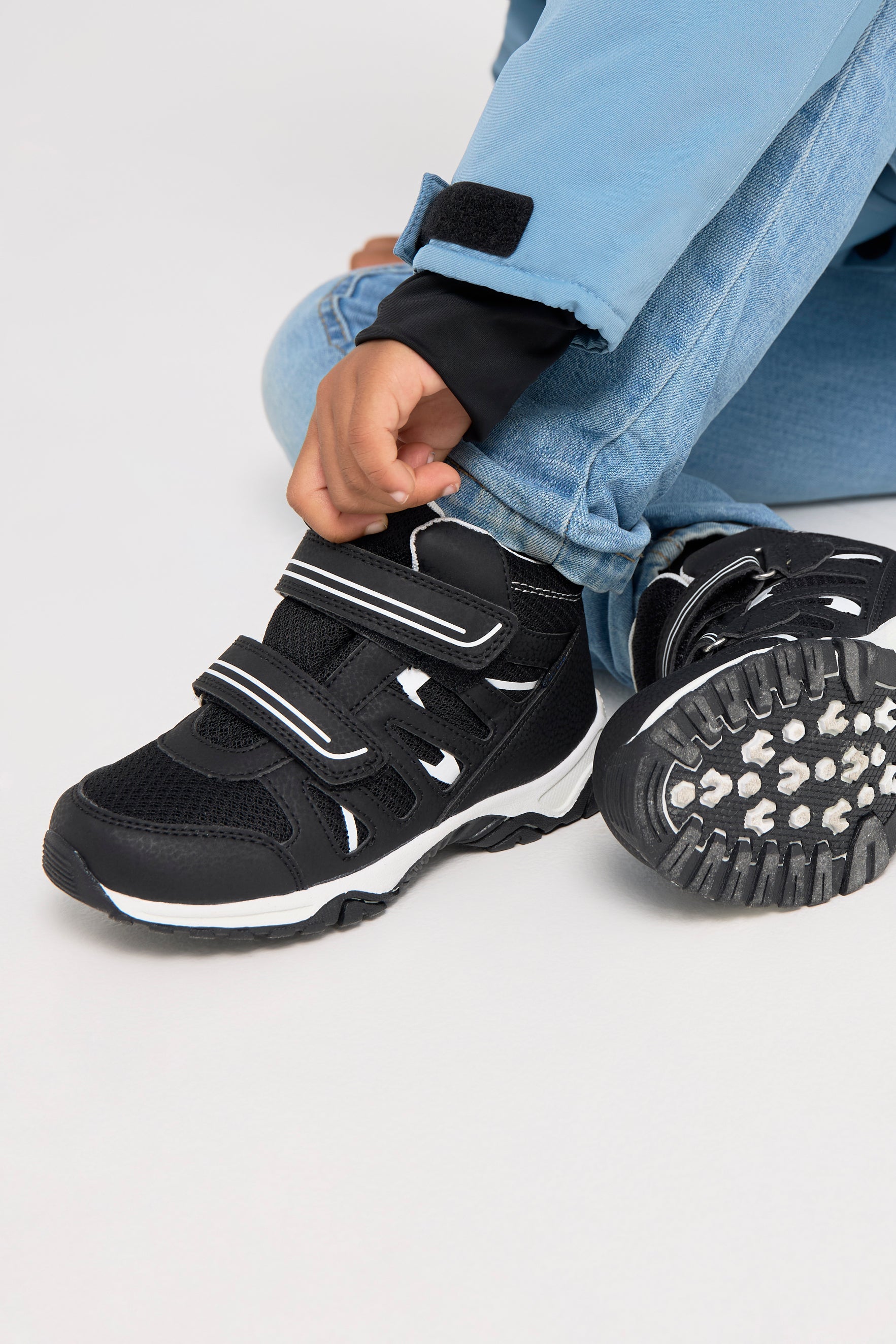 Nordbjørn Mercury Mid WP Fleecegefütterte Kinder Sneaker, Black/White, 26, Kinderschuhe Nordbjørn Mercury Mid WP Fleecegefütterte Kinder Sneaker, Black/White, 26, Kinderschuhe von Nordbjörn