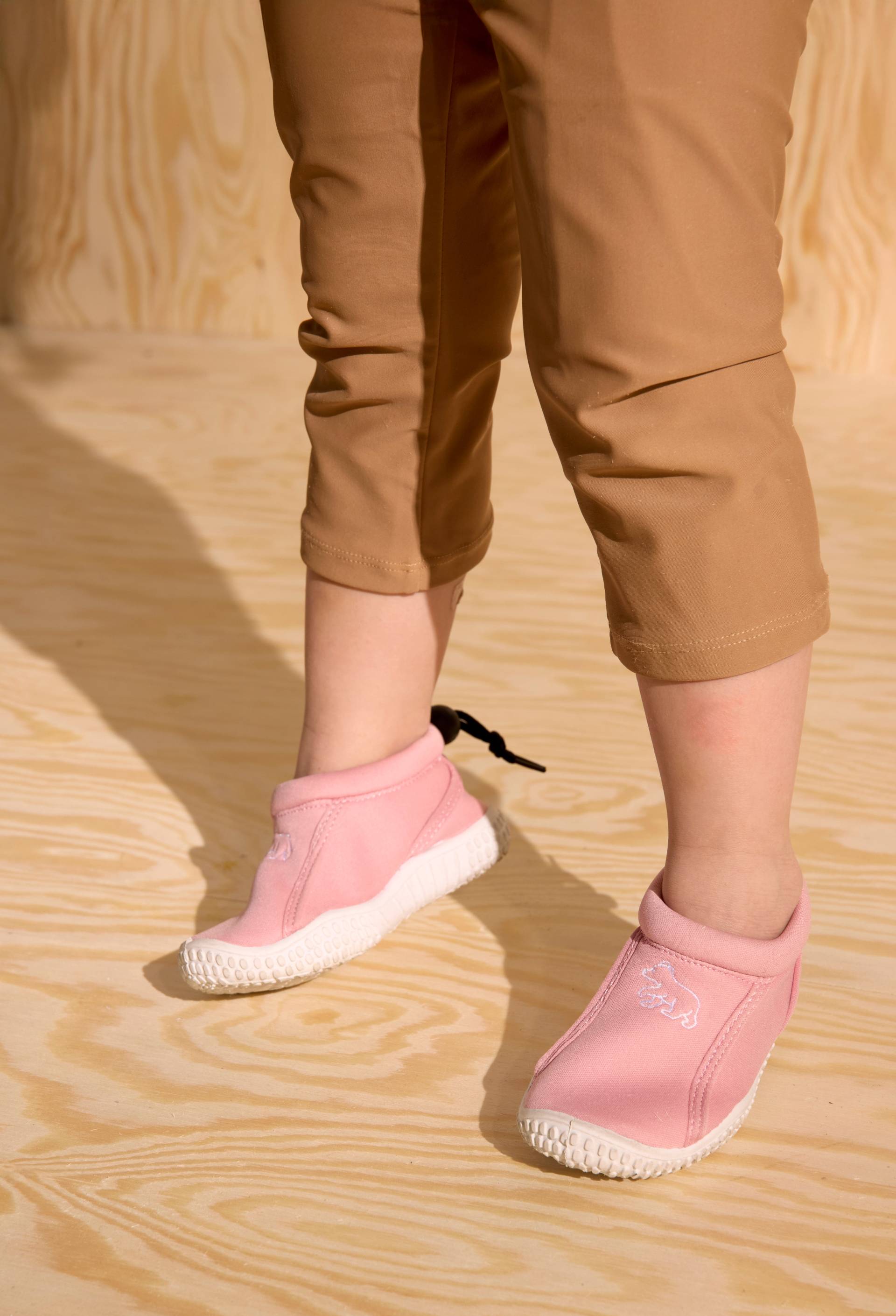 Nordbjörn Sandsjön Badeschuhe, Silver Pink, 21 Nordbjörn Sandsjön Badeschuhe, Silver Pink, 21 von Nordbjørn