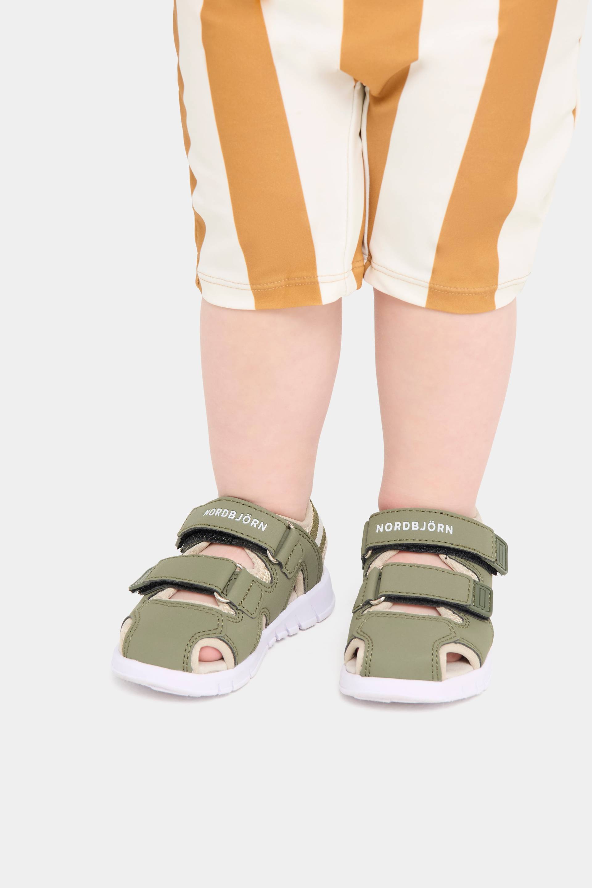 Nordbjörn Tivoli Kinder Sandalen, Oil Green, 26 Nordbjörn Tivoli Kinder Sandalen, Oil Green, 26 von Nordbjørn