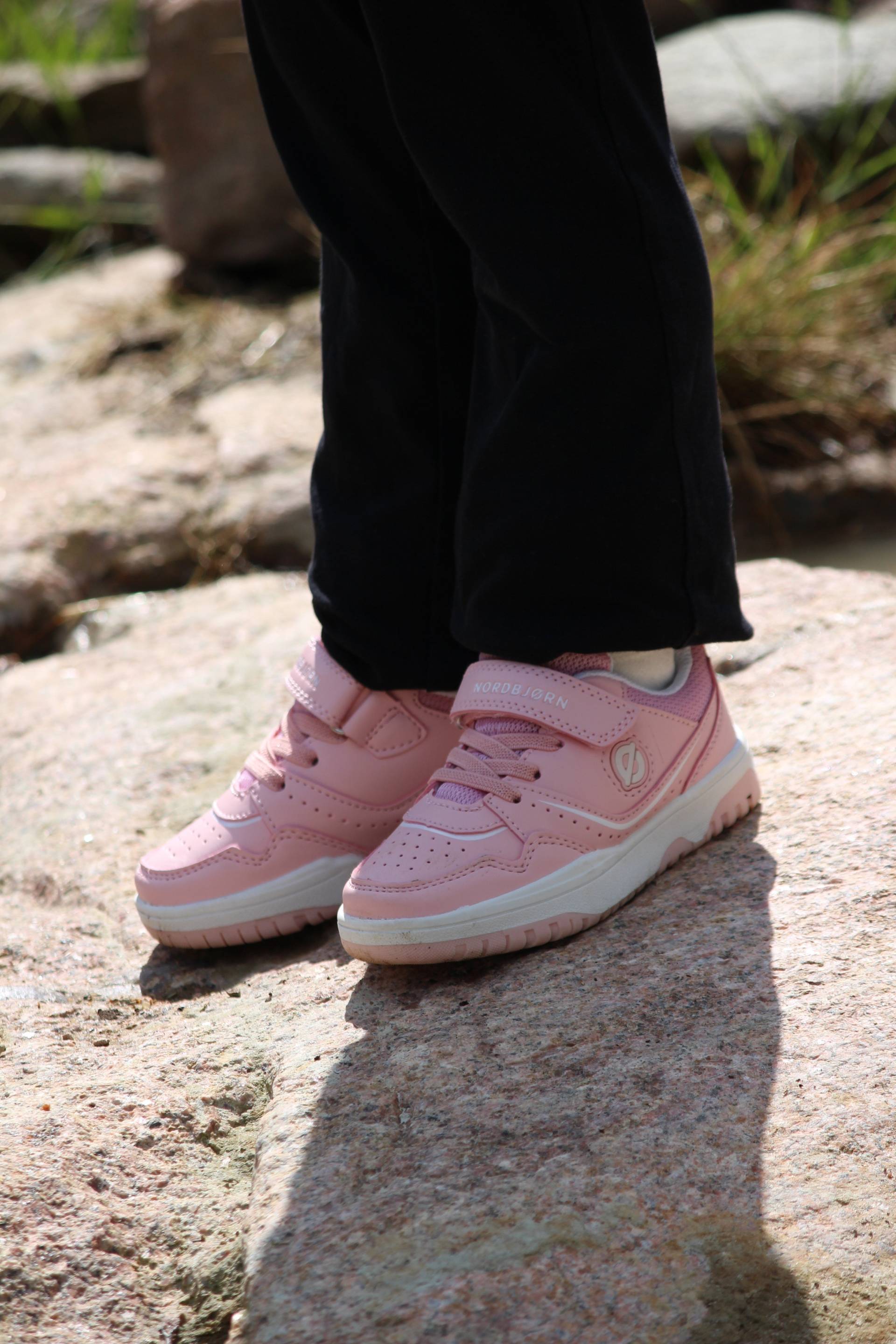 Nordbjørn Skooby Kinder Sneaker, Pink, 24, Kinderschuhe von Nordbjørn