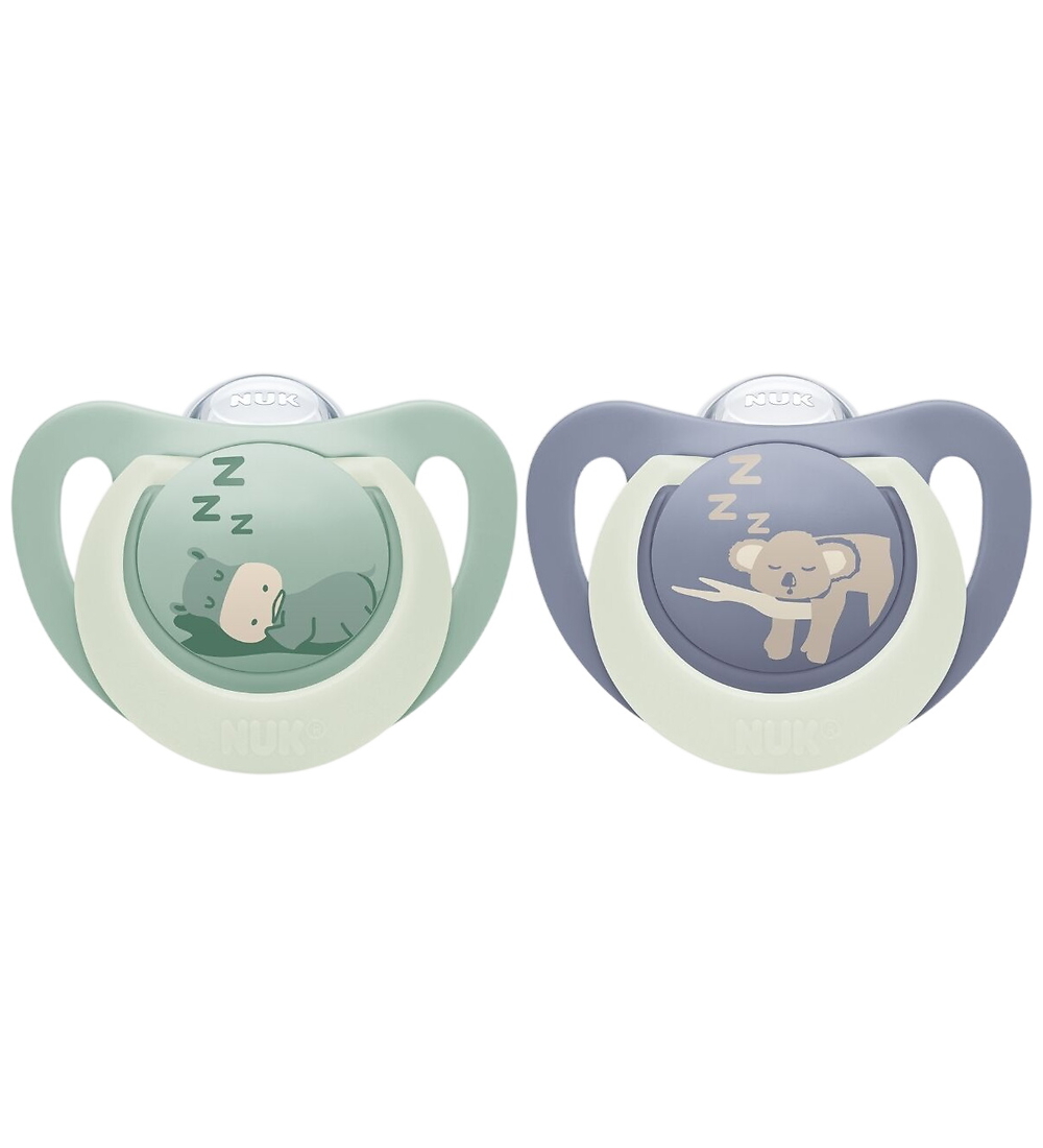 Nuk Leuchtende Schnuller - 2er-Pack - First Choice Nacht - Nilpf - Nuk - 0-6 mt - Schnuller Nuk Leuchtende Schnuller - 2er-Pack - First Choice Nacht - Nilpf - Nuk - 0-6 mt - Schnuller von Nuk