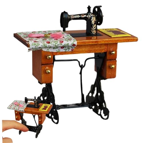 Nyutcwe Miniaturnähmaschinen Vintage Spielzeugnähmaschine Realistische Mini 3x3 Zoll 1:12 Skala Dekorative Miniatur für Puppenhaus Nyutcwe Miniaturnähmaschinen Vintage Spielzeugnähmaschine Realistische Mini 3x3 Zoll 1:12 Skala Dekorative Miniatur für Puppenhaus von Nyutcwe