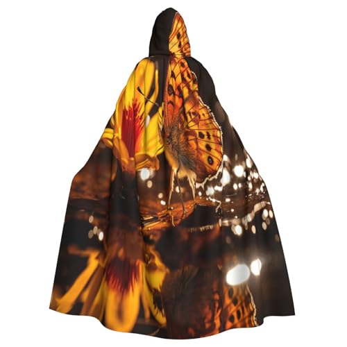 OIBNKCN Schmetterling auf Chrysantheme Kapuzenumhang für Männer und Frauen, langlebiger und stilvoller schwarzer Umhang mit Kapuze für Halloween, Cosplay und mehr von OIBNKCN
