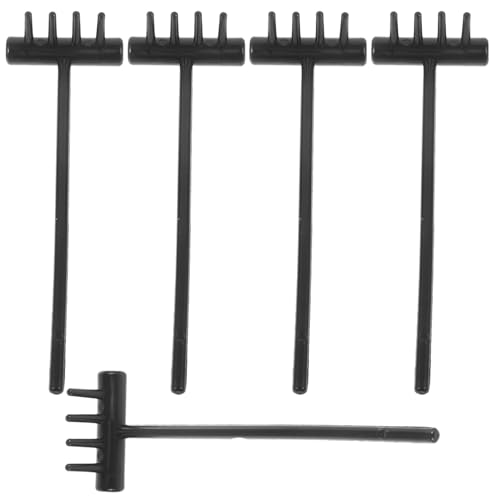 ORFOFE 5 Stück Teiliges Set Miniatur Gartenrechen Elegante Kunststoffrechen für Sandkasten DIY und Kreative Dekoration Wohnräumen und ORFOFE 5 Stück Teiliges Set Miniatur Gartenrechen Elegante Kunststoffrechen für Sandkasten DIY und Kreative Dekoration Wohnräumen und von ORFOFE
