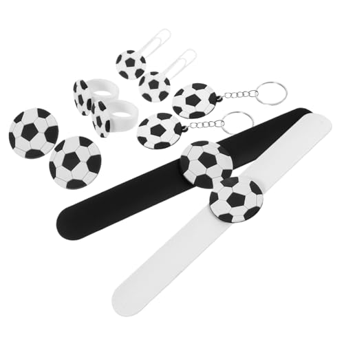 OUNONA 10Stücke Teiliges Fußball Party Zubehör für Vielseitige Spielzeuge Wie Schlüsselanhänger Anstecknadeln Ringe und Lesezeichen für Fußball Mottopartys und Geschenktüten OUNONA 10Stücke Teiliges Fußball Party Zubehör für Vielseitige Spielzeuge Wie Schlüsselanhänger Anstecknadeln Ringe und Lesezeichen für Fußball Mottopartys und Geschenktüten von OUNONA