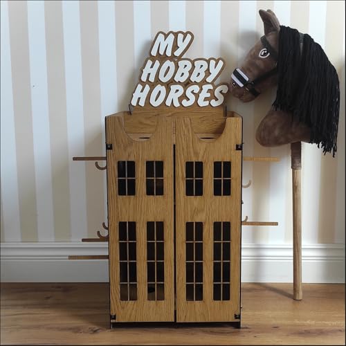 OliwoodCnc Steckenpferd Stall aus Holz – Spielzeug Pferdestall für 2 Hobby Horses mit Türen & Zubehör – Kinder Pferdestall für Steckenpferde – Dunkles Holzdesig OliwoodCnc Steckenpferd Stall aus Holz – Spielzeug Pferdestall für 2 Hobby Horses mit Türen & Zubehör – Kinder Pferdestall für Steckenpferde – Dunkles Holzdesig von OliwoodCnc