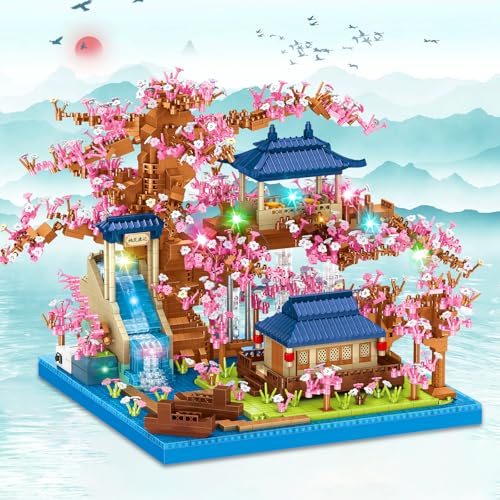 Chinesische Sakura Baumhaus Bauklötze Kit 3812 Stück, Original LED Pfirsichblüten Teich Bonsai Architektur Bausteine, Mini Baustein Garten Micro Bausteine Kreatives Bauset für Erwachsene, Home Dekor Chinesische Sakura Baumhaus Bauklötze Kit 3812 Stück, Original LED Pfirsichblüten Teich Bonsai Architektur Bausteine, Mini Baustein Garten Micro Bausteine Kreatives Bauset für Erwachsene, Home Dekor von Orvyna