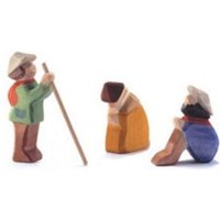 Hirtengruppe, 3-teilig - Minis mit Geschenkkiste Hirtengruppe, 3-teilig - Minis mit Geschenkkiste von Ostheimer