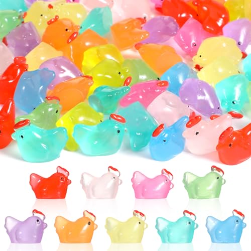 Ouligay 64 Stück Luminous Mini Chicken Figuren Harz Miniaturtiere Leuchtende Mini Huhn Figure, 8 Farben Winzige Hühner Miniaturglühen Im Dunkeln für Puppenhaus, Mikrolandschaft, DIY, Zuhause, Partys Ouligay 64 Stück Luminous Mini Chicken Figuren Harz Miniaturtiere Leuchtende Mini Huhn Figure, 8 Farben Winzige Hühner Miniaturglühen Im Dunkeln für Puppenhaus, Mikrolandschaft, DIY, Zuhause, Partys von Ouligay