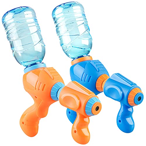 PEARL Spritzpistole: 2er-Set Wasserpistolen mit PET-Flaschen-Anschluss und 2 PET-Flaschen (Wasserpistole XXL, Wasserpistole Flaschenanschluss, Flaschenhalter) von PEARL