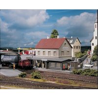 PIKO 61820 H0 Bahnhof "Burgstein" von PIKO