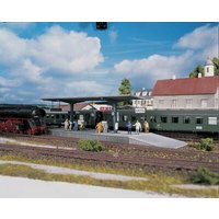 PIKO 61821 H0 Bahnsteig "Burgstein" von PIKO