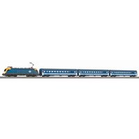 PIKO 97945 H0 Start-Set mit Bettung Personenzug Taurus und 3 Personenwagen, MAV, Ep. V-VI PIKO 97945 H0 Start-Set mit Bettung Personenzug Taurus und 3 Personenwagen, MAV, Ep. V-VI von PIKO
