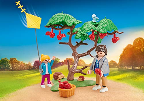 Playmobil - 9863 – Herbstspazierer mit Drachen – in Kunststoffverpackung, keine blaue Kartonschachtel von PLAYMOBIL