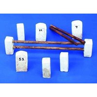 PLUS MODEL 84 1:35 Straßenmeilensteine und Geländer PLUS MODEL 84 1:35 Straßenmeilensteine und Geländer von PLUS MODEL