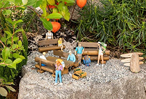 POLA Rustikale Holzbänke und -tische von POLA