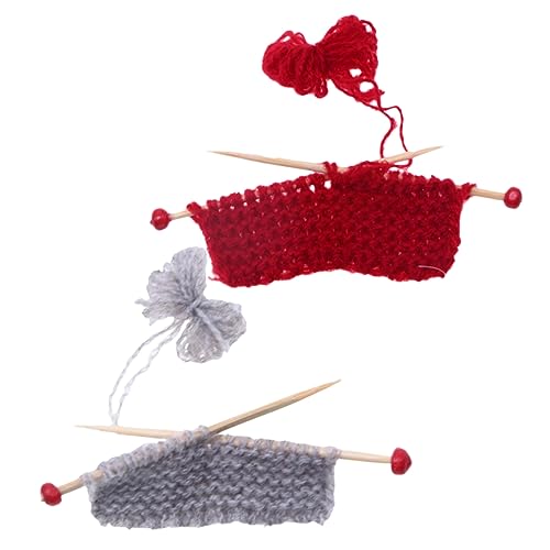 POPETPOP 2 Stück Miniatur Strickpullover Modell Teilig Rot Puppenhaus Zubehör Lebensechte Ornamente für Mini Haus Dekoration Langlebig Detailreich für DIY und Sammler von POPETPOP