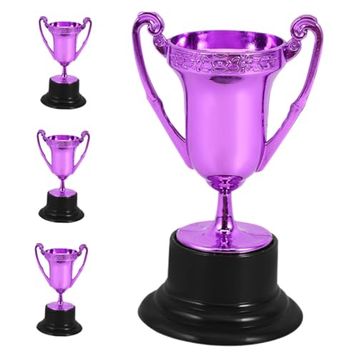 POPETPOP 4 Stück Trophäendekoration Sporttrophäen kleine Trophäe Party Gefälligkeiten Trophäen vergeben Kleiner Trophäenbecher aus Kunststoff Pokale für Sieger Mini-Trophäen Plastik Violett POPETPOP 4 Stück Trophäendekoration Sporttrophäen kleine Trophäe Party Gefälligkeiten Trophäen vergeben Kleiner Trophäenbecher aus Kunststoff Pokale für Sieger Mini-Trophäen Plastik Violett von POPETPOP