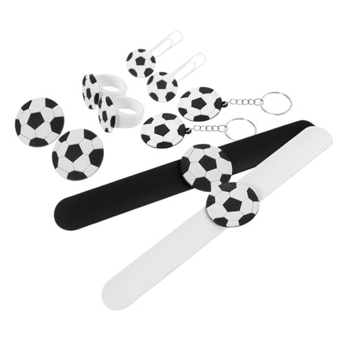 PartyKindom 10Stücke Teiliges Fußball Geschenkset für Lesezeichen Schlüsselanhänger Ringe Anstecknadeln Slap Armbänder und Vielseitige Party Dekorationen für Fußballfans PartyKindom 10Stücke Teiliges Fußball Geschenkset für Lesezeichen Schlüsselanhänger Ringe Anstecknadeln Slap Armbänder und Vielseitige Party Dekorationen für Fußballfans von PartyKindom