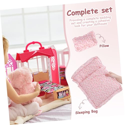 PartyKindom Miniatur Puppenhaus Bettzeug Weicher Stoff Süßer Erdbeer Schlafsack Gemütlich Realistische Puppenhaus Dekoration Einfaches Setup Teilig Puppenbett Zubehör von PartyKindom