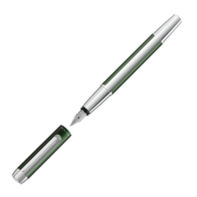 Pelikan Füllfederhalter Pura P40 Waldgrün F Pelikan Füllfederhalter Pura P40 Waldgrün F von Pelikan