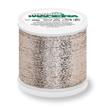 Permin Madeira Metallisch 324 Silber mit rötlicher Tönung Permin Madeira Metallisch 324 Silber mit rötlicher Tönung von Permin