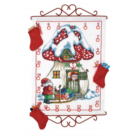 Permin Stickerei-Set Aida Weihnachtskalender Fliegenpilz Haus 32x42cm Permin Stickerei-Set Aida Weihnachtskalender Fliegenpilz Haus 32x42cm von Permin