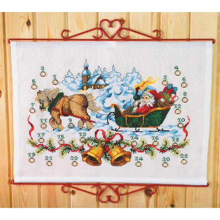 Permin Stickerei-Set Aida Weihnachtskalender Weihnachtsmann in der Kir Permin Stickerei-Set Aida Weihnachtskalender Weihnachtsmann in der Kir von Permin