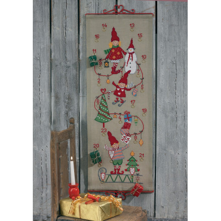 Permin Stickerei-Set Leinen Weihnachtskalender Elfen mit Schlitten 35x94cm von Permin