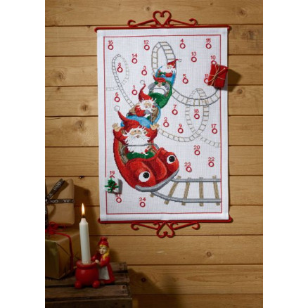 Permin Stickereiset Weihnachtskalender Achterbahn 38x57cm von Permin
