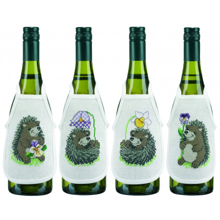 Permin Stickereiset Weinschürze Igel 10x15cm - 4 Stück Permin Stickereiset Weinschürze Igel 10x15cm - 4 Stück von Permin