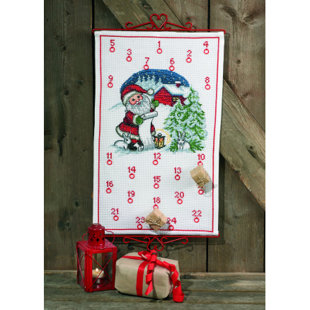 Permin Stickerei-Set Adventskalender - Der Weihnachtsmann und Kaninchen 38x62cm von Permin