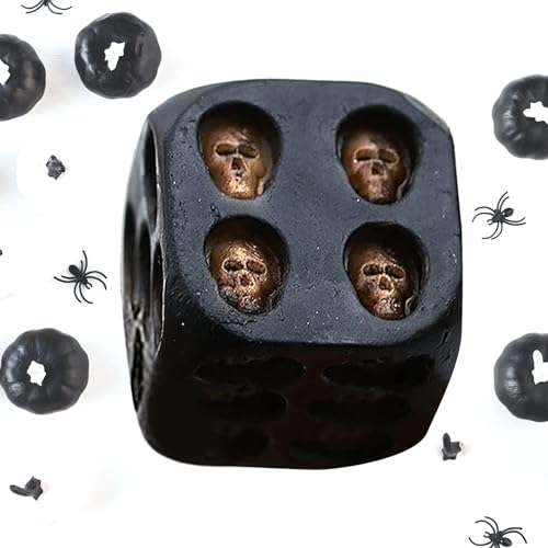 Peufcmi Schwarze Schädel Würfel | Vintage Halloween Gotische Würfel | 6-seitiger dekorativer schwarzer Spielwürfel für Gothic Pokerspiel Zubehör Rollenspiel Sammlerstücke Mittelalterliche Dekoration Peufcmi Schwarze Schädel Würfel | Vintage Halloween Gotische Würfel | 6-seitiger dekorativer schwarzer Spielwürfel für Gothic Pokerspiel Zubehör Rollenspiel Sammlerstücke Mittelalterliche Dekoration von Peufcmi