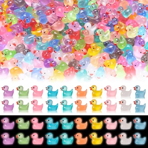 200 Stück Mini Enten, Mini Leuchtend Enten, Mini Enten Figuren Bunte Kleine Enten, Mini Ducks Bunt für Dekoration Aquarium Miniaturgarten Puppenhaus Handwerk Topfdekoration 200 Stück Mini Enten, Mini Leuchtend Enten, Mini Enten Figuren Bunte Kleine Enten, Mini Ducks Bunt für Dekoration Aquarium Miniaturgarten Puppenhaus Handwerk Topfdekoration von Pmueuff