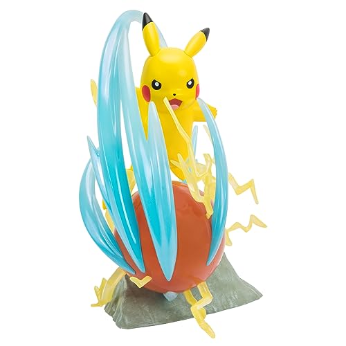 Pokémon BO37426, Deluxe Figur - Pikachu (mit LED-Beleuchtung), Hochwertige, detailliert gestaltete Sammelfigur, ca 33cm groß von Pokémon