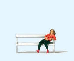 Preiser 28226 Woman Sitting on a Bench Figure von Preiser