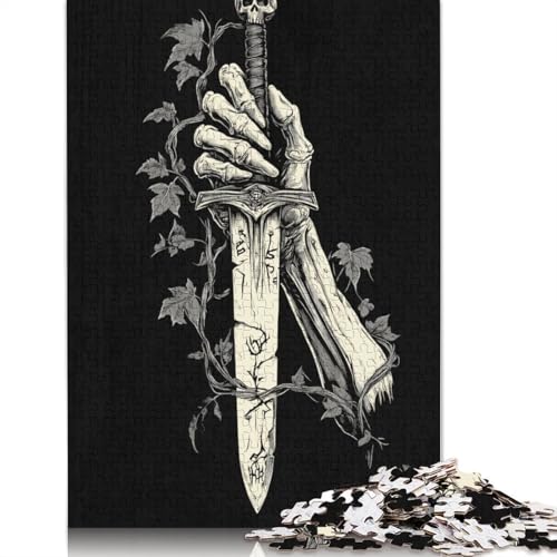 Gotische Skeletthand, die Dolch hält, Puzzle, Lernspiele, Familienaktivitäten, Premium-Karton-Puzzle für Frauen und Männer, Geschenk, 1000 Teile (38 x 26 cm) von QBIREX