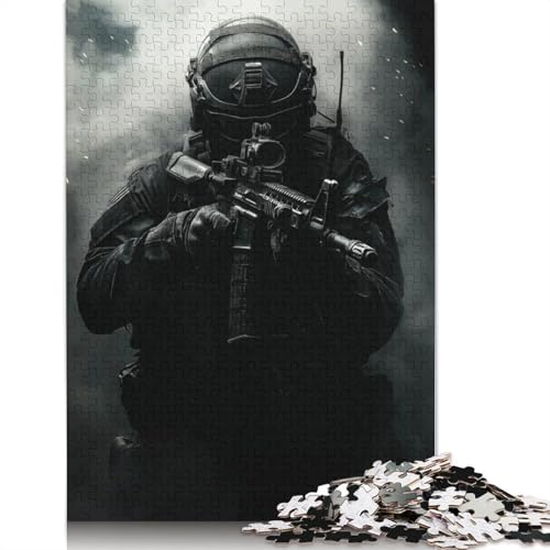 Tactical Soldier in Smoke Puzzle 1000 Teile Schwer Puzzle Spielzeug Lernspiel Impossible Herausforderung Spielzeug Für Erwachsene Kinder 1000pcs (40x28cm) von QBIREX