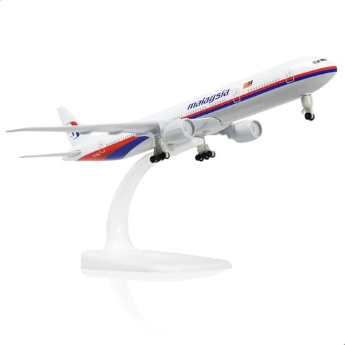 QIYUMOKE 1/300 Malaysia 777 Flugzeugmodell aus Metalldruckguss für Boeing 777 Flugzeugmodell mit Ständer für Erwachsene (8,3 Zoll) Geschenk für Luftfahrt-Enthusiasten, Desktop-Display-Dekoration von QIYUMOKE