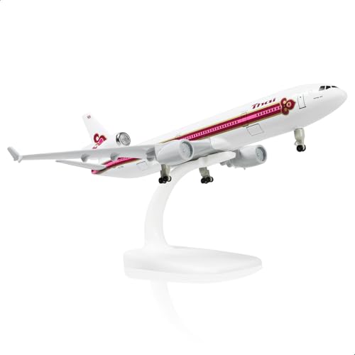 QIYUMOKE 1/300 MD-11 Flugzeugmodell aus Druckgussmetall für Thai Airways mit Ständer – Flugzeugmodell aus Legierung für Erwachsene (HS-TMA) – 8,3 Zoll für Luftfahrt-Enthusiasten Geschenke von QIYUMOKE