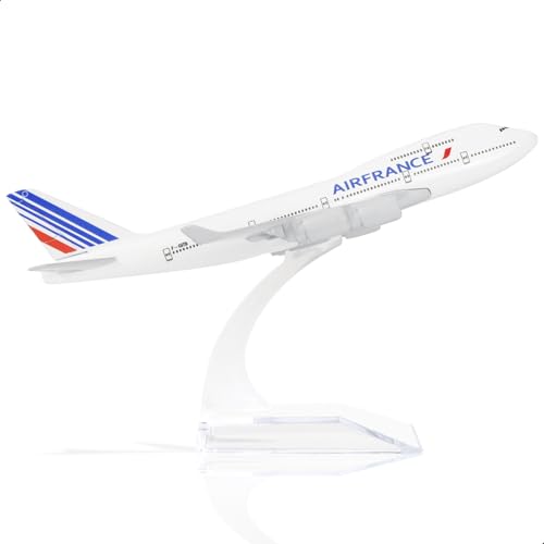 QIYUMOKE 1/400 Flugzeugmodell für Air France 747 Modellflugzeug mit Ständer (6 Zoll lang) für Boeing 747 Legierungsmodellflugzeug Geschenk für Luftfahrtbegeisterte oder Desktop-Display-Dekoration von QIYUMOKE